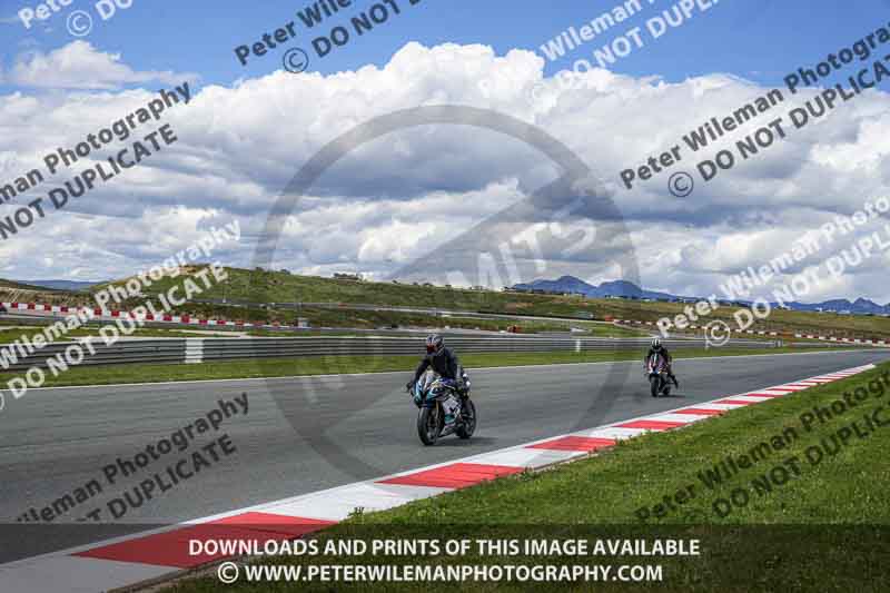 cadwell no limits trackday;cadwell park;cadwell park photographs;cadwell trackday photographs;enduro digital images;event digital images;eventdigitalimages;navarra;no limits trackdays;peter wileman photography;racing digital images;trackday digital images;trackday photos